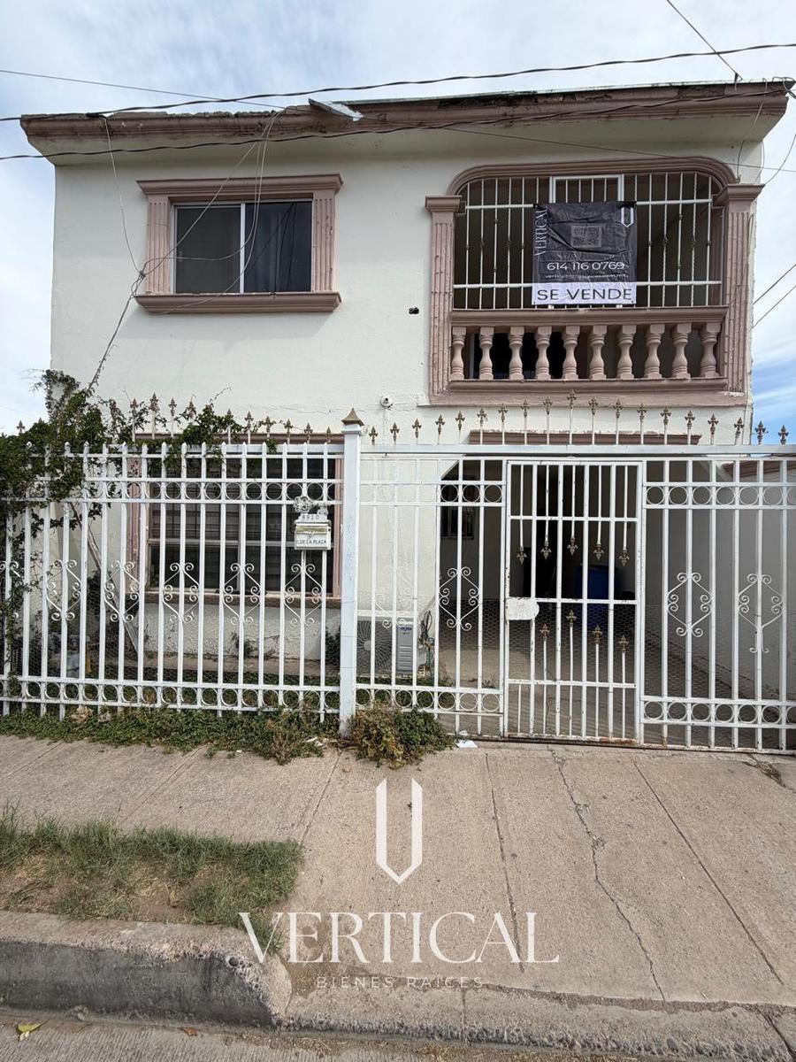 Casa · 126m² · 5 Recámaras · Casa en Los Girasoles