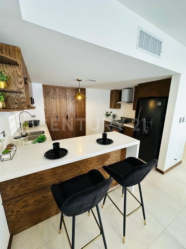 Casa · 204m² · 4 Recámaras · 2 Estacionamientos · Venta Casa en Reliz Frente Presa Rejon en Cd. Chihuahua — foto 5