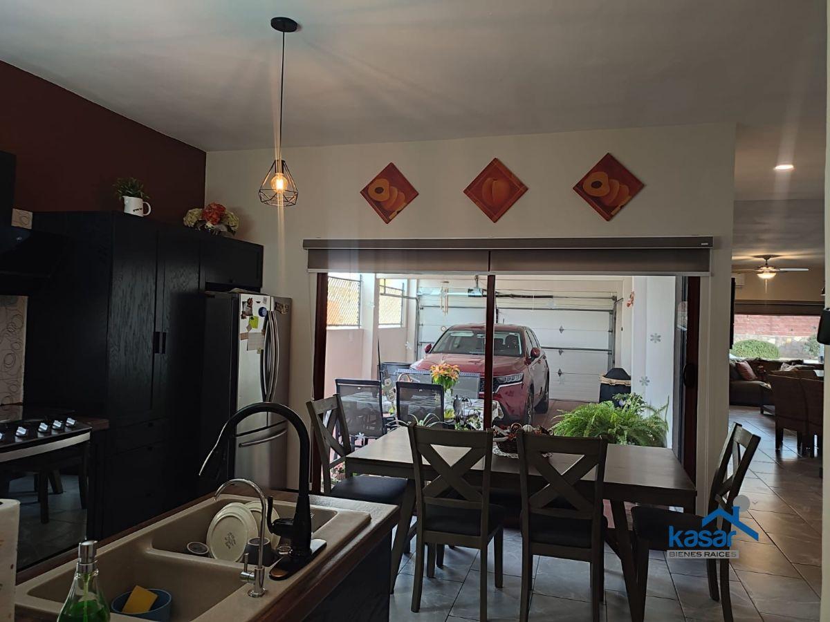 Casa de 4 habitaciones, Chihuahua · Casa en Venta de 314 m² de Construcción, en Chihuahua, Chihuahua — foto 3