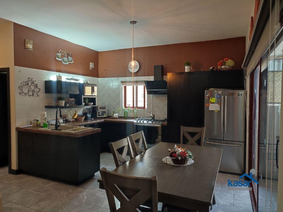 Casa de 4 habitaciones, Chihuahua · Casa en Venta de 314 m² de Construcción, en Chihuahua, Chihuahua — foto 4