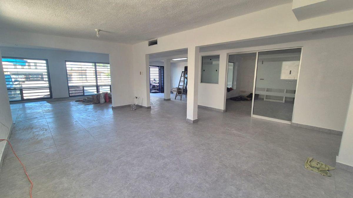 Local comercial , Chihuahua · Local Comercial 375 m² Av San Felipe $30 Mil
