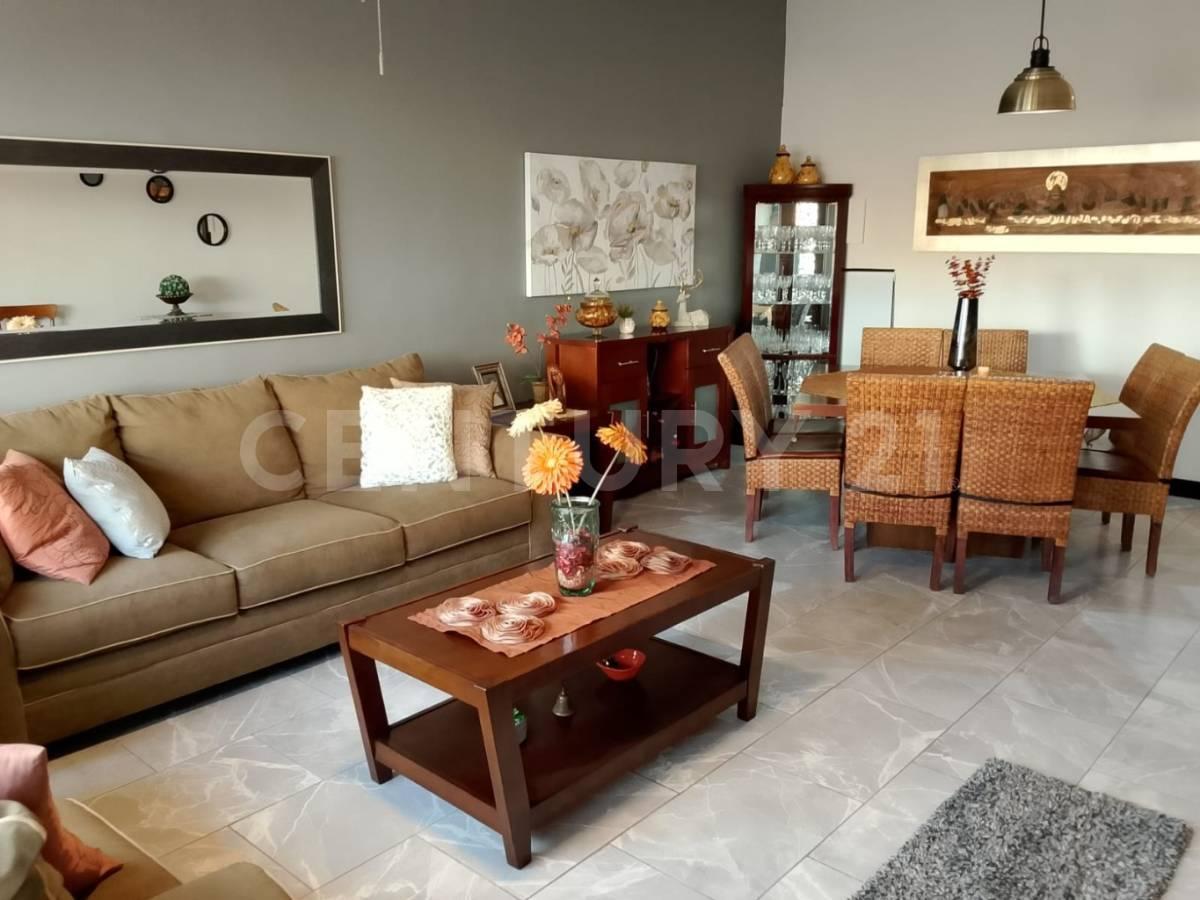 Casa · 313m² · 4 Recámaras · 2 Estacionamientos · *casa en Venta Sobre Francisco Villa en Bosque Real Chihuahua Chihuahua — foto 2