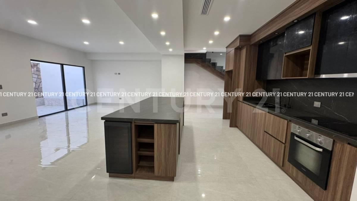 Casa · 281m² · 3 Recámaras · 2 Estacionamientos · Casa en Venta Fracc. Monte Caleres — foto 5