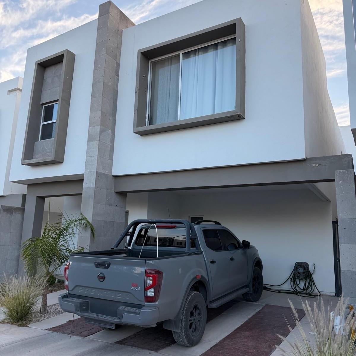 Casa · 187m² · 3 Recámaras · 2 Estacionamientos · Casa - Bosques Boreales
