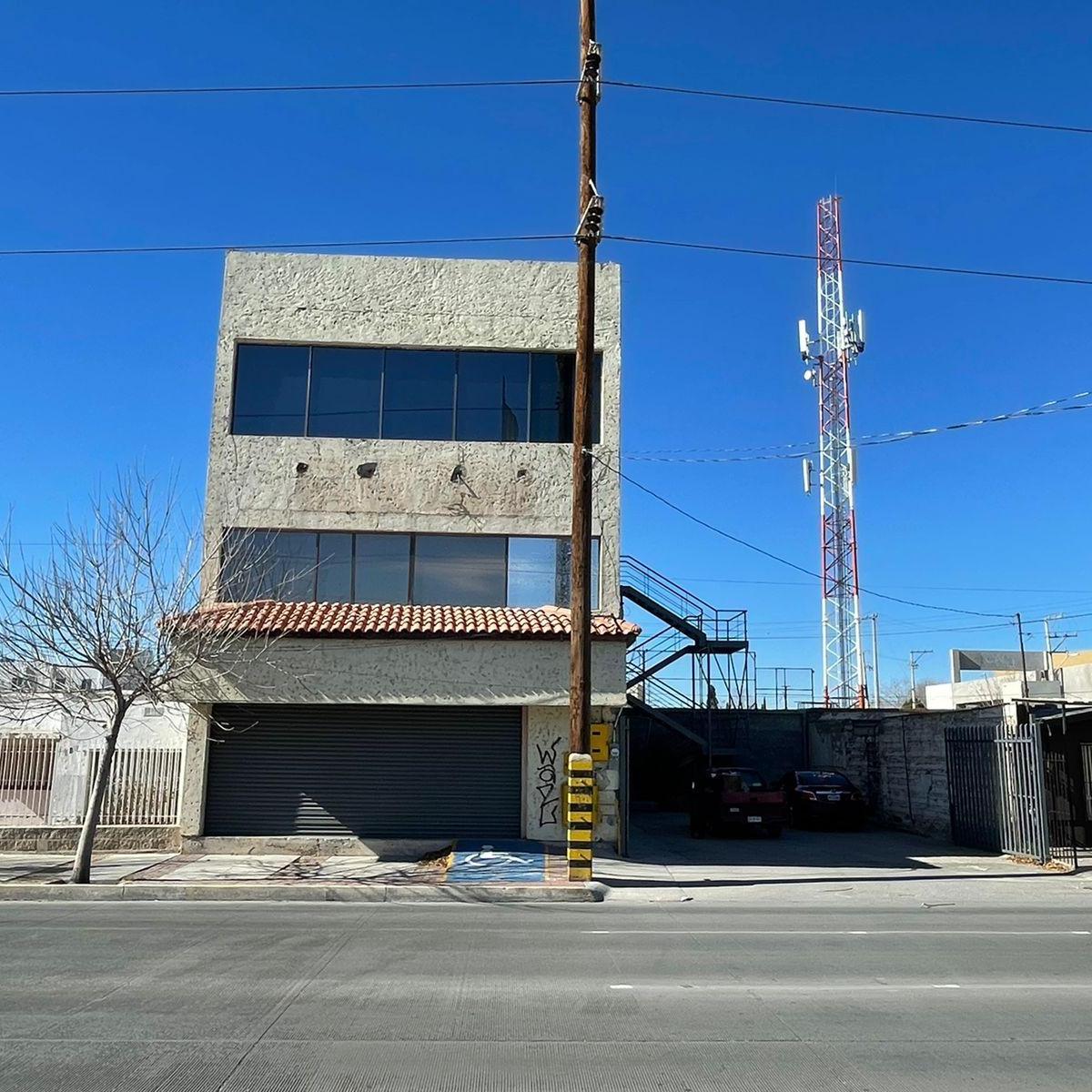 Edificio , Juárez · Venta de Remate Excelente Edificio de Oficinas Sobre Calle Plutarco Elias Calles