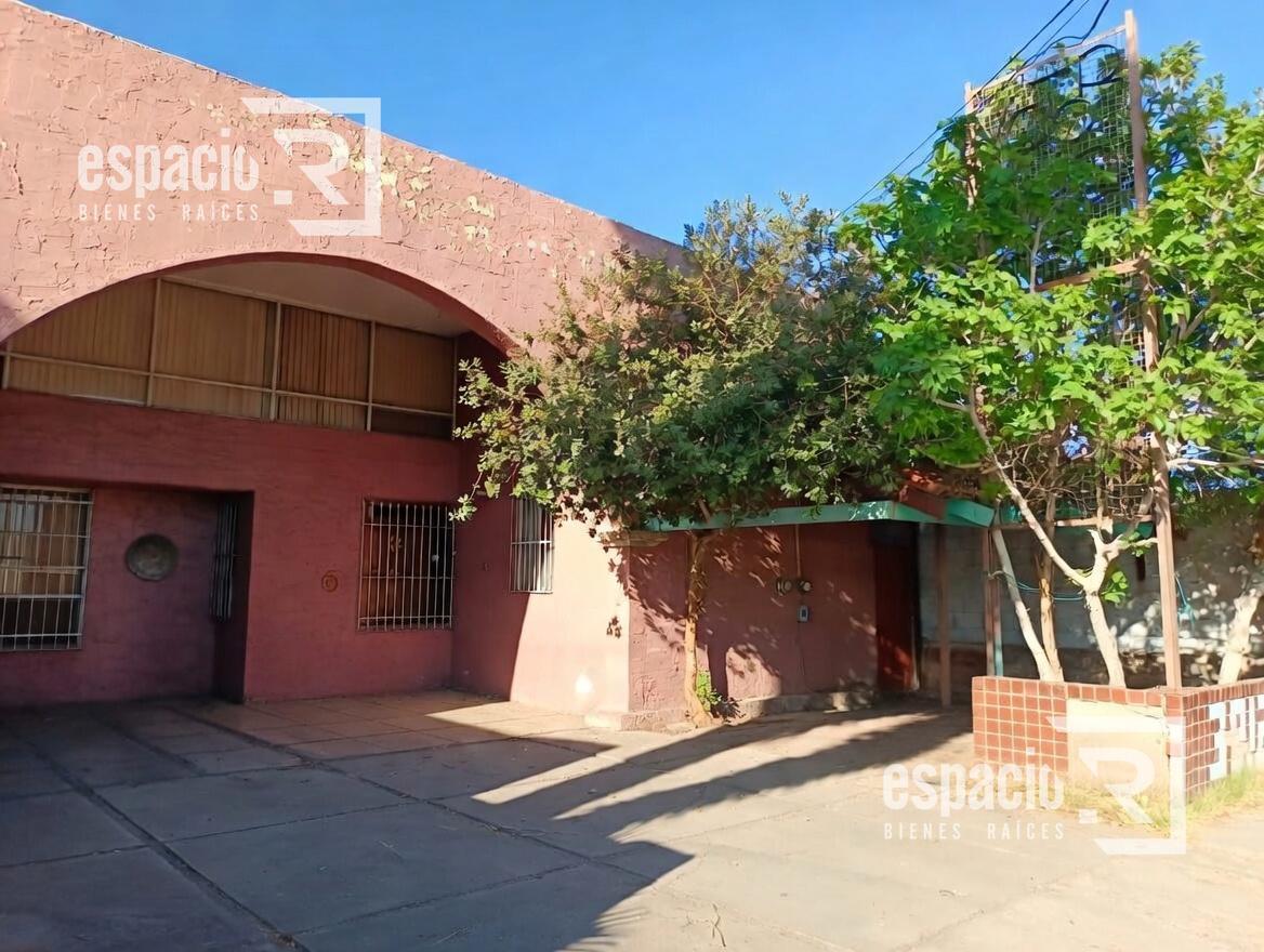 Casa · 395m² · Casa en Venta en San Felipe en Av Principal