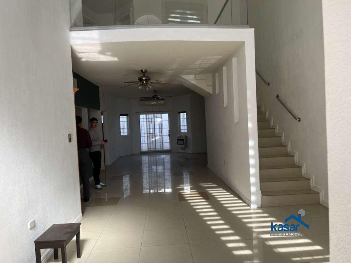 Casa de 3 habitaciones, Chihuahua · Casa en Venta, 270 m² de Construcción, Chihuahua, Chihuahua — foto 2