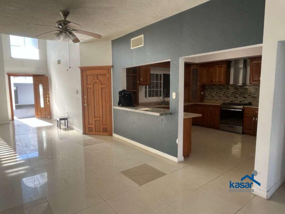 Casa de 3 habitaciones, Chihuahua · Casa en Venta, 270 m² de Construcción, Chihuahua, Chihuahua — foto 3