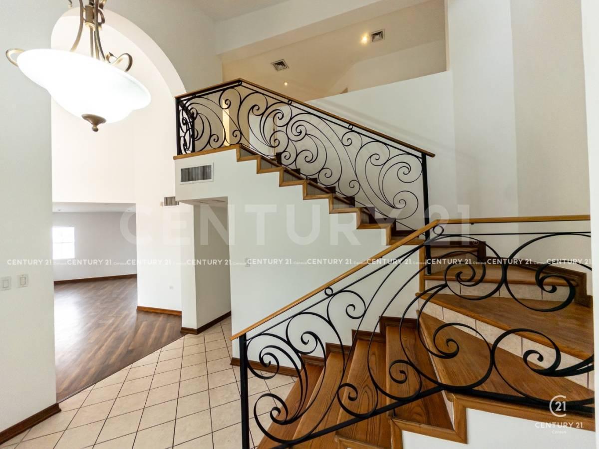 Casas en venta - 326m2 - 4 recamaras - Haciendas del Valle - ... — foto 2