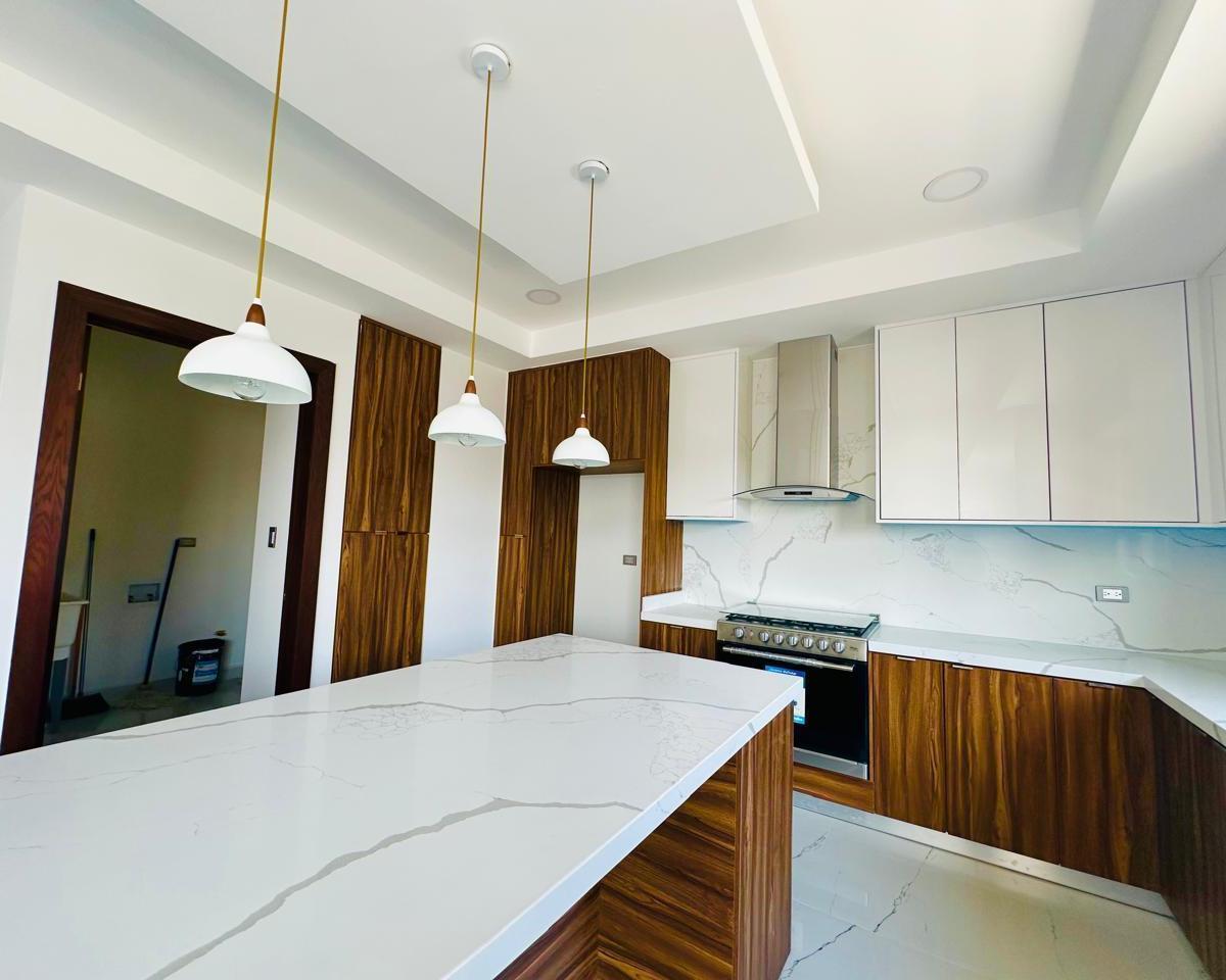 Casa · 290m² · 3 Recámaras · 2 Estacionamientos · Casa en Venta en Altozano — foto 5