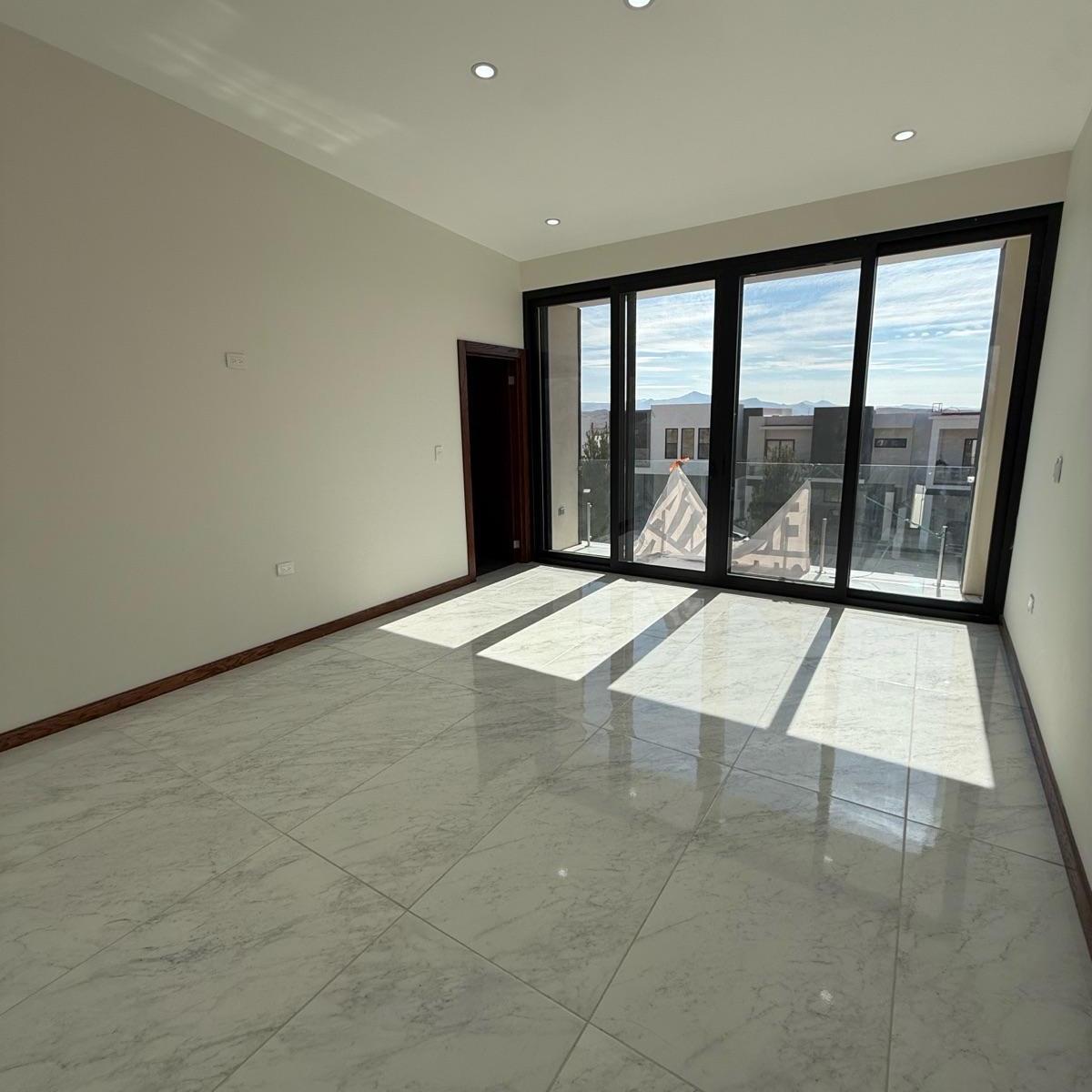 Casa · 284m² · 4 Recámaras · Casa - Altozano — foto 2