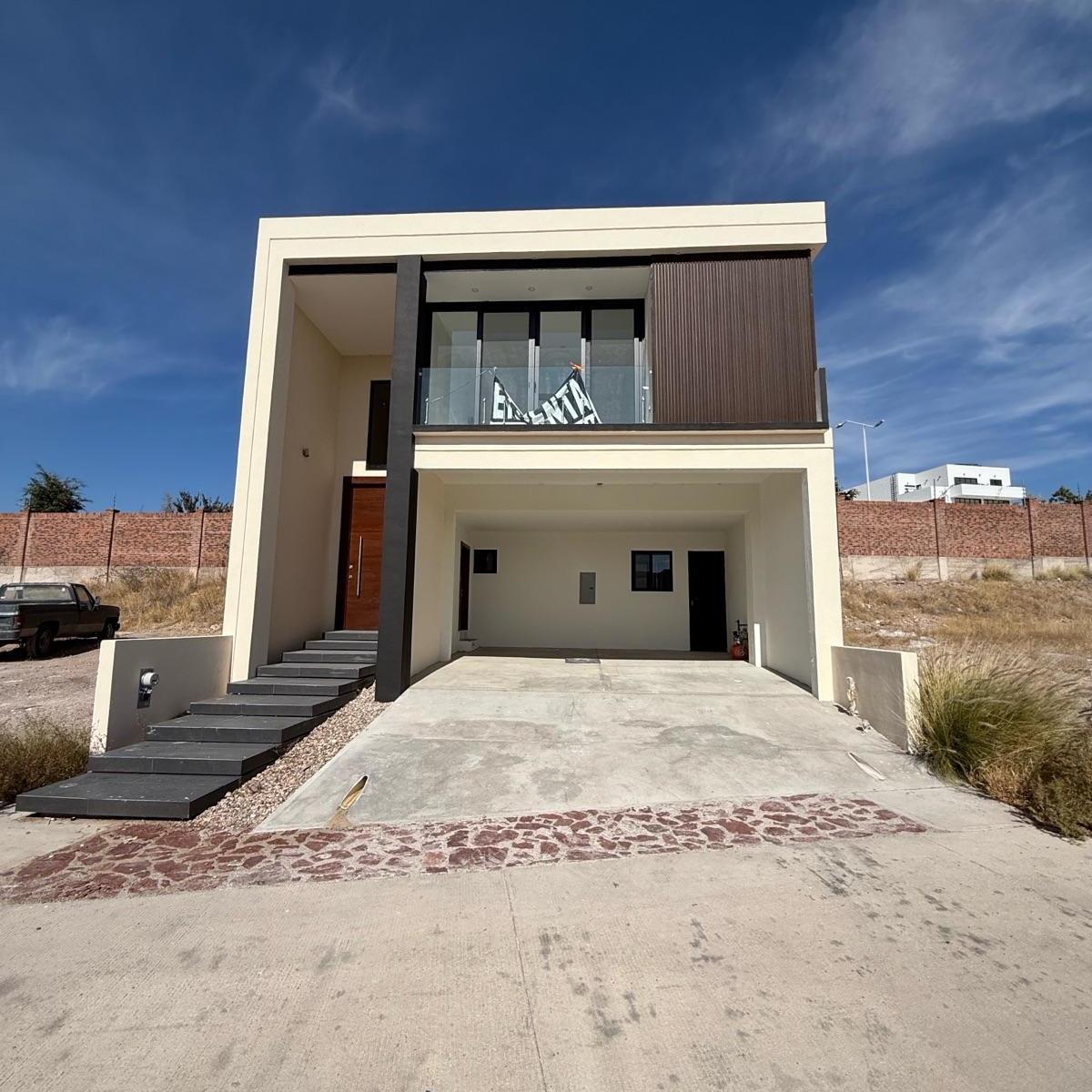 Casa · 284m² · 4 Recámaras · Casa - Altozano — foto 3