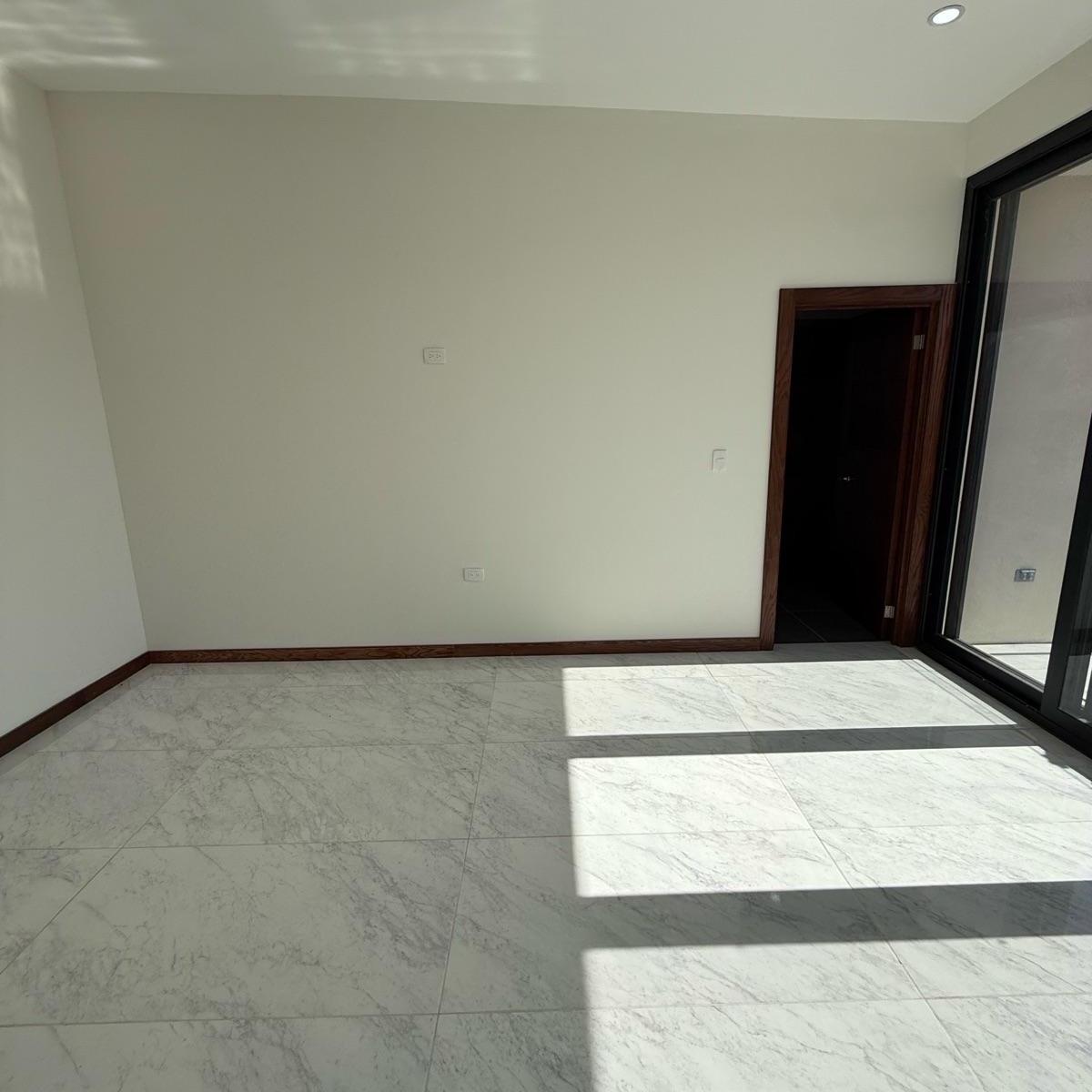 Casa · 284m² · 4 Recámaras · Casa - Altozano — foto 4