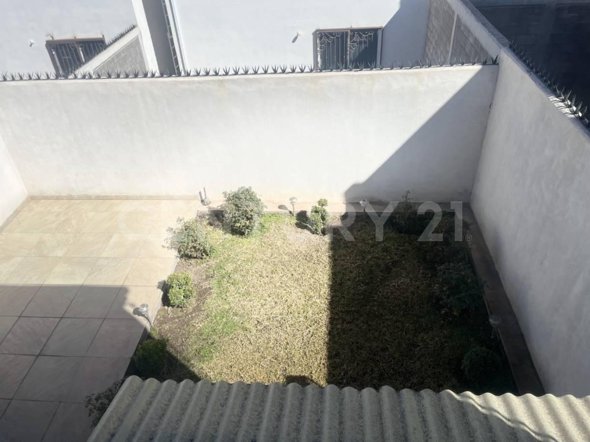 Casa · 252m² · 3 Recámaras · 2 Estacionamientos · Casa en Venta Centrica Cd Chihuahua — foto 5
