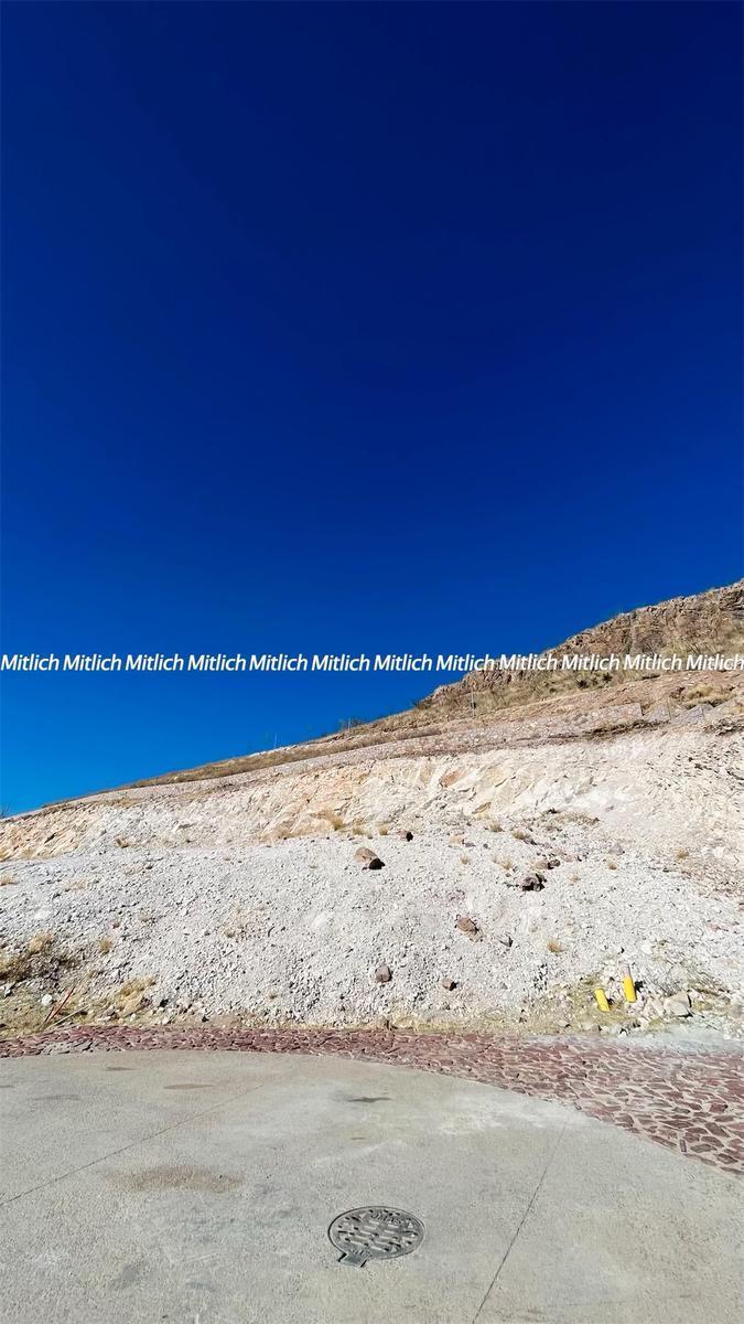 Terreno / Lote · 352m² · Terreno Residencial en Venta Fracc. Altozano $2,818,400 — foto 4