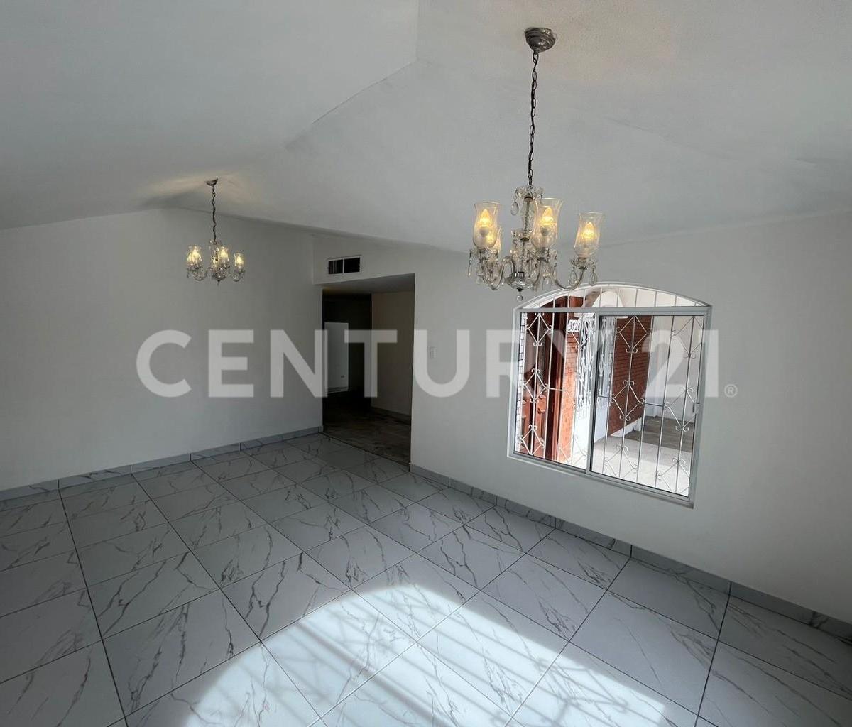 Casa · 160m² · 3 Recámaras · 1 Estacionamiento · Casa Venta Colonia San Felipe Chihuahua — foto 4