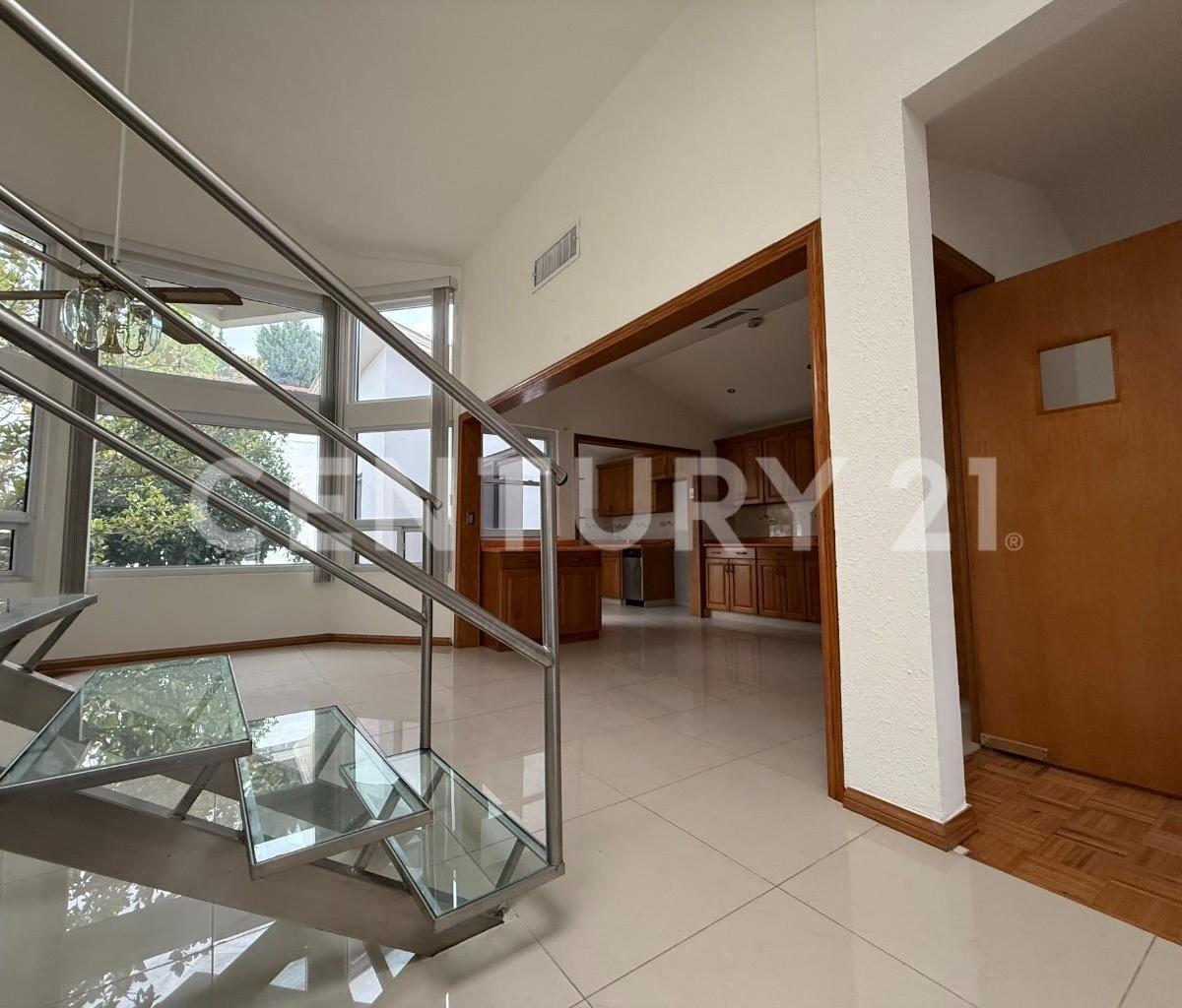 Casa · 380m² · 3 Recámaras · 4 Estacionamientos · Casa en Venta en Residencial Campestre en Cd. Chihuahua. — foto 5
