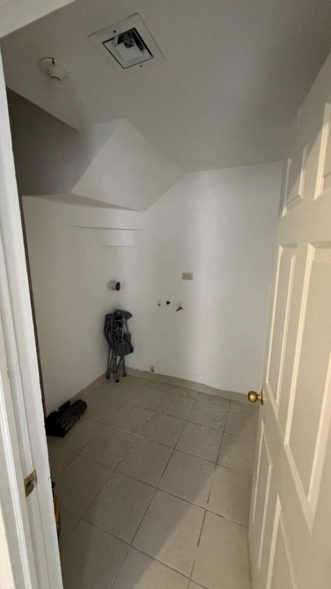 Casa de 3 habitaciones, Chihuahua · Casa en Venta $2,000,¡000 Residencial El Leon! — foto 4