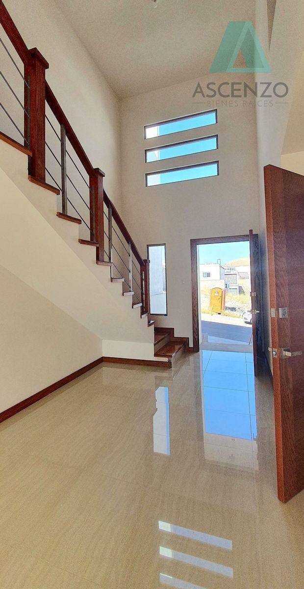 Casa · 245m² · 3 Recámaras · 2 Estacionamientos · oportunidad¡Venta Casa en Fracc. Valdivia — foto 2